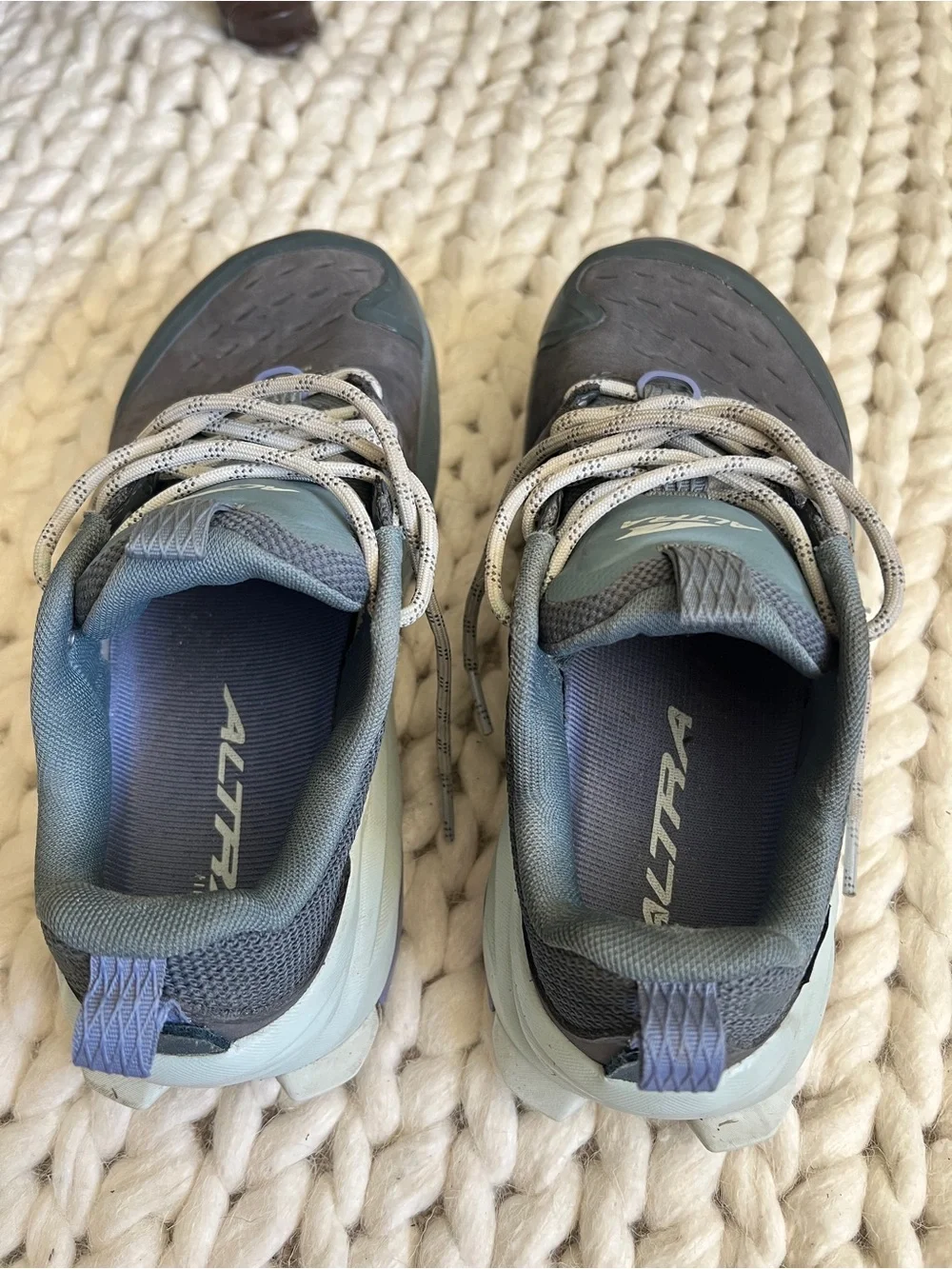 Altra Women's Olympus 6 Hike Low Gtx